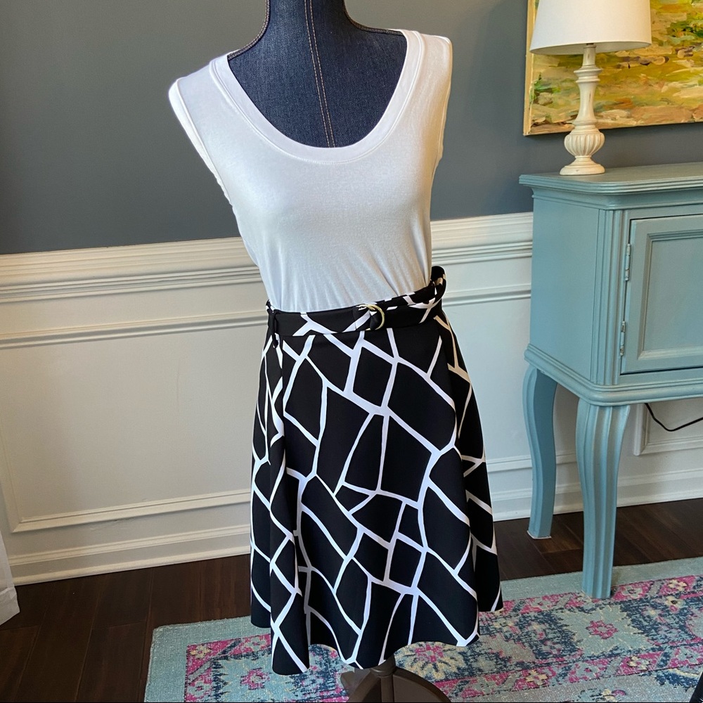Size14 Belted A-line Black & White Skirt